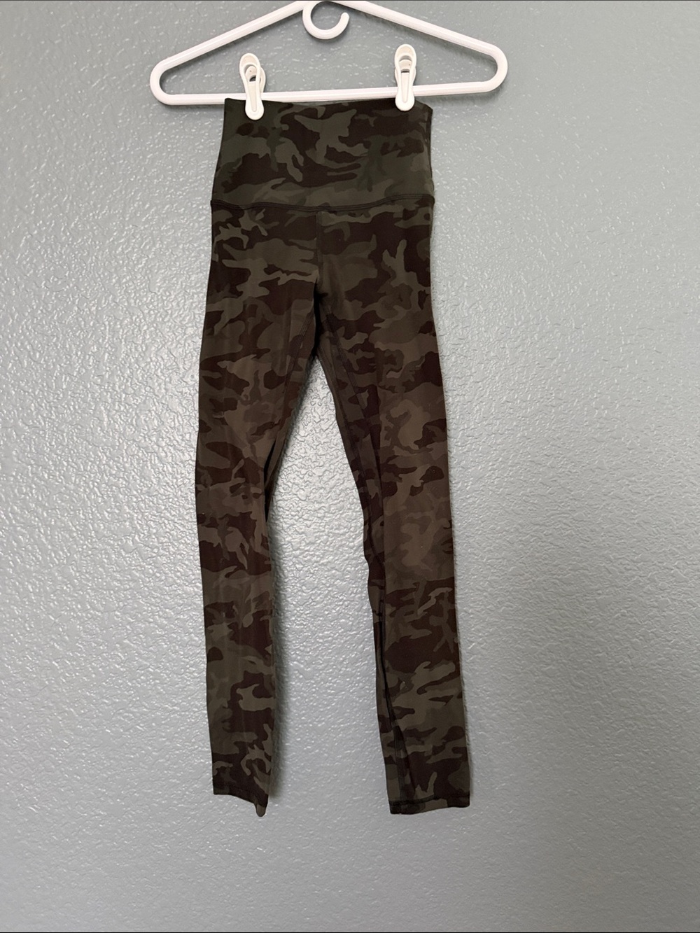 lululemon athletica Women's High-Rise Camo Leggings - Olive/Black